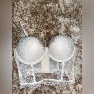 Victoria’s Secret. Size: M